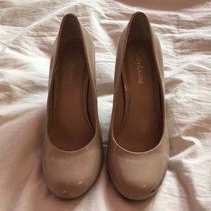 Kelly & Katie, Nude Heels, Size 8.5